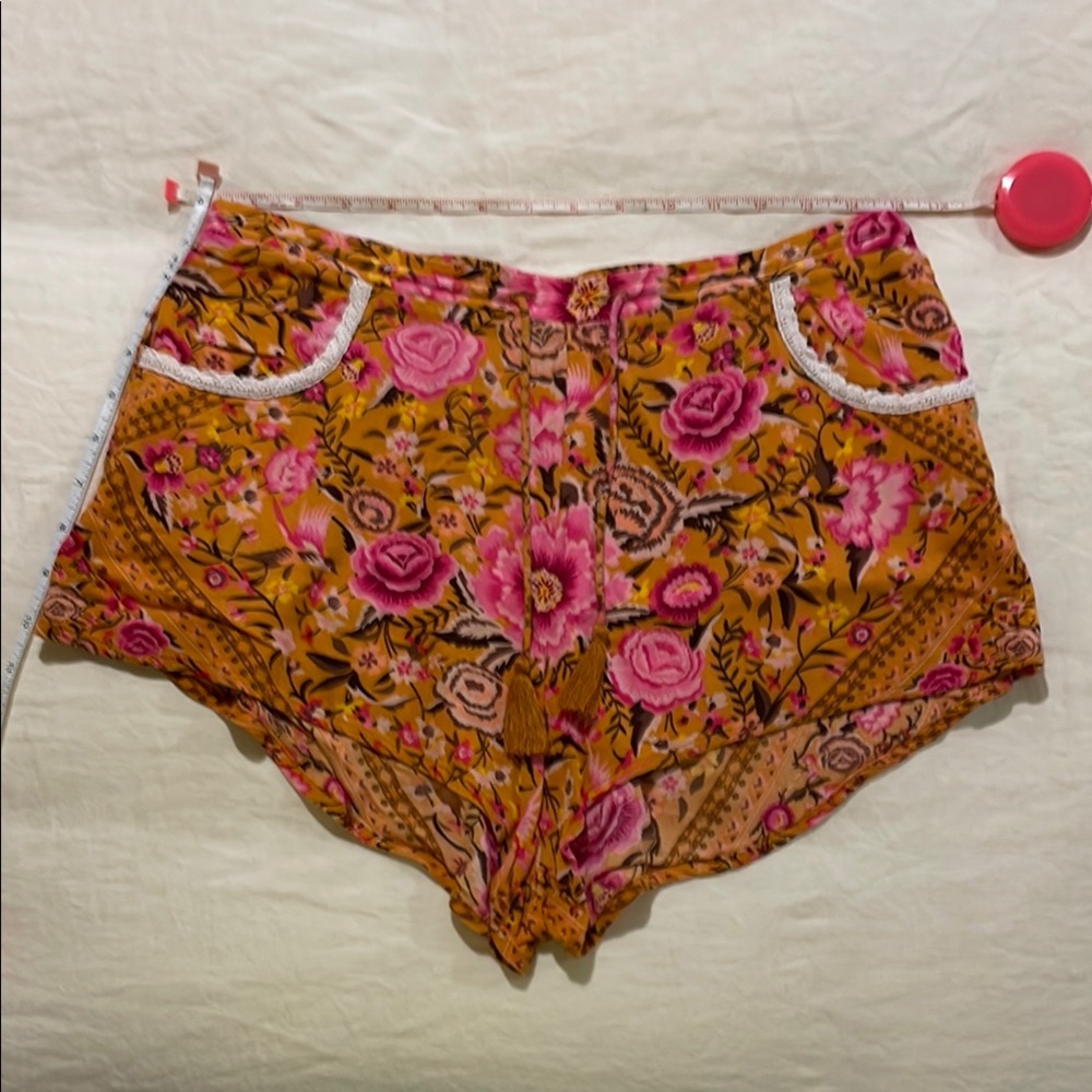 spell babushka shorts - Picture 2 of 11
